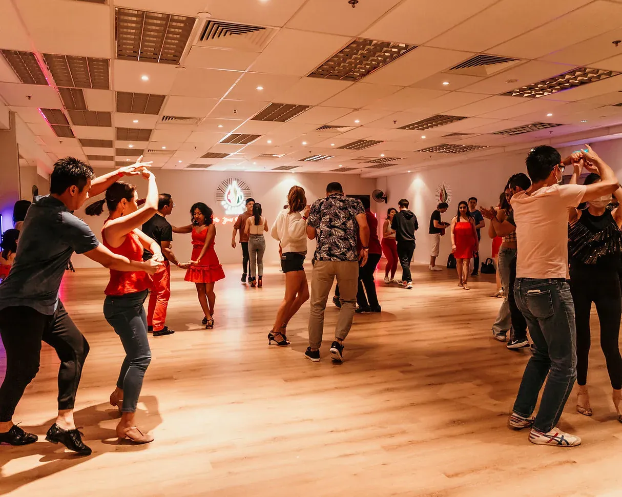 Bachata Dancing in Singapore: 4 Nights a Week (2026)