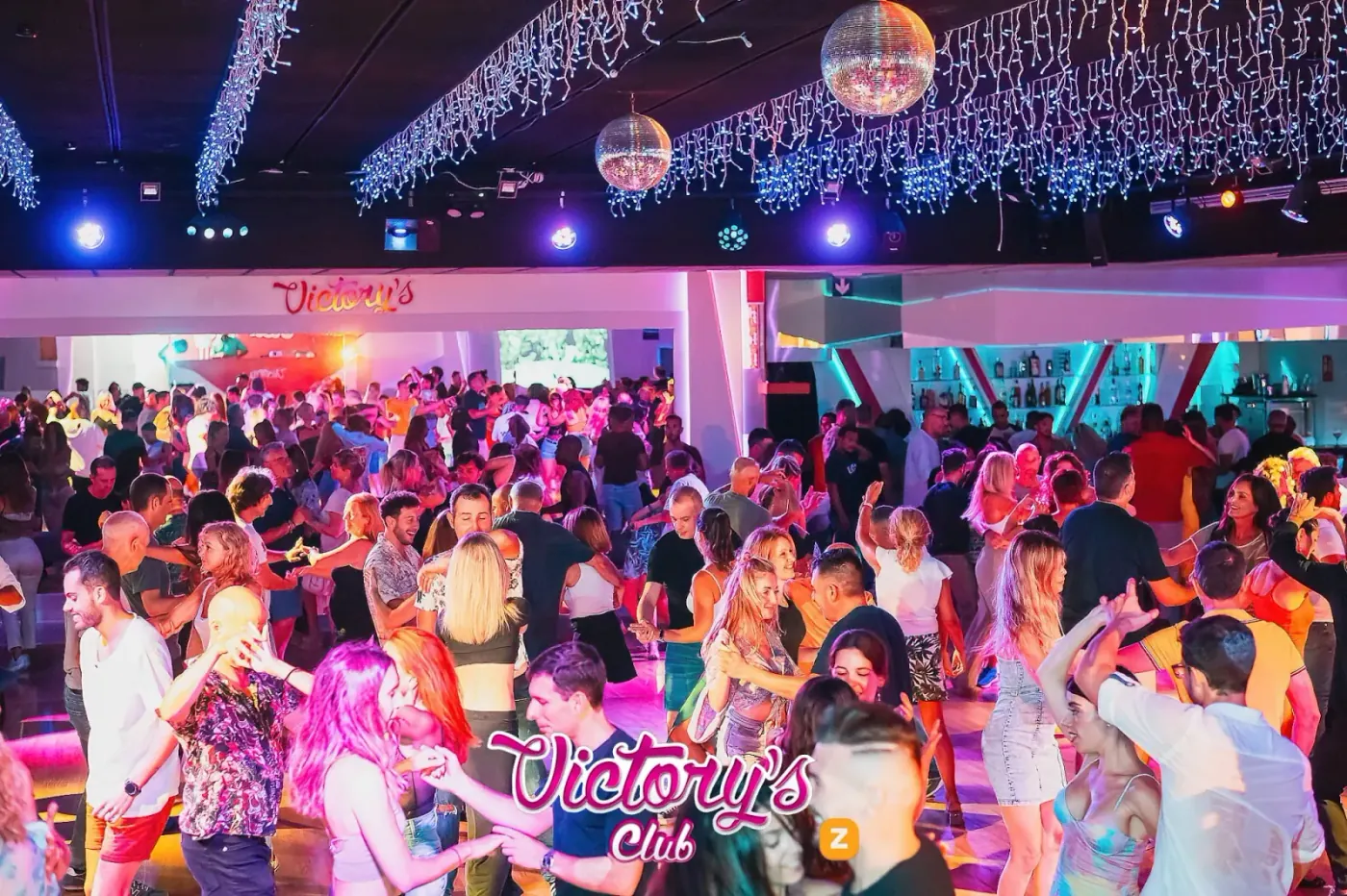 Salsa Dancing in Palma de Mallorca: Venues & Times (2026)