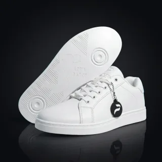 Pulse Dance Sneaker